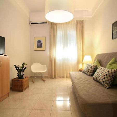 Stylish Modern Apartment, Nilie Hospitality Mgmt Tesalonika Bagian luar foto