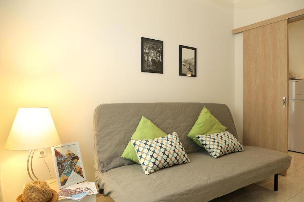 Stylish Modern Apartment, Nilie Hospitality Mgmt Tesalonika Bagian luar foto